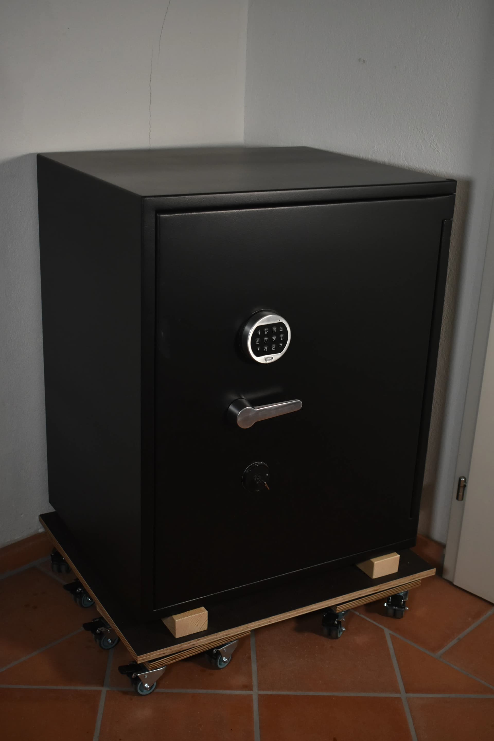 Beschichteter Tresor mit mattem Finish